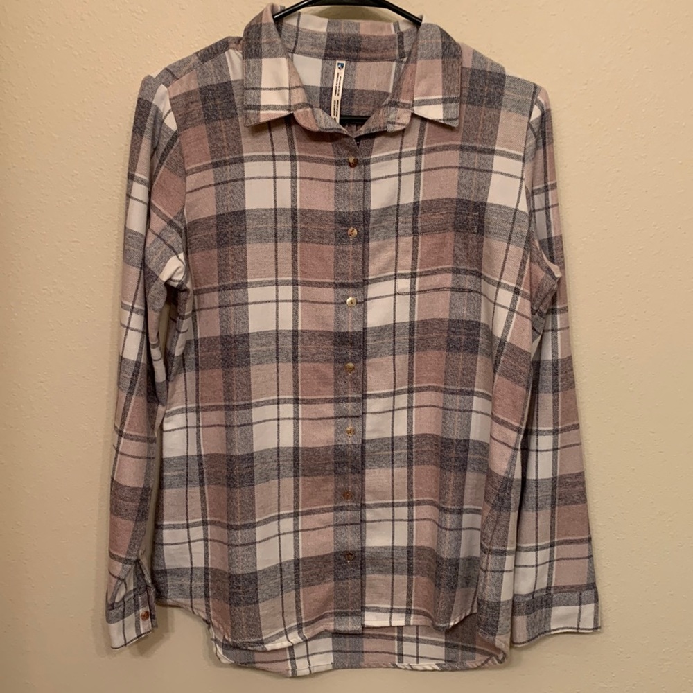DONATED Kuhl Kamila velvet trim flannel. Like new. 5⭐️Seller Posh Ambassador.